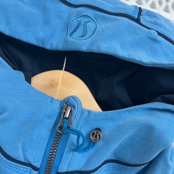 Lululemon Scuba Hoodie Full Zip Jacket Women's 6 Blue Thumbhole Contrast Stitch - Picture 9 of 13